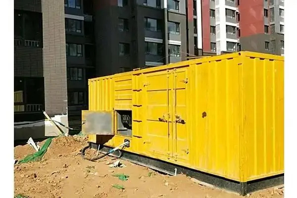 和林格尔发电机租赁中燃油压力过低会对发动机的哪些部件造成损坏？